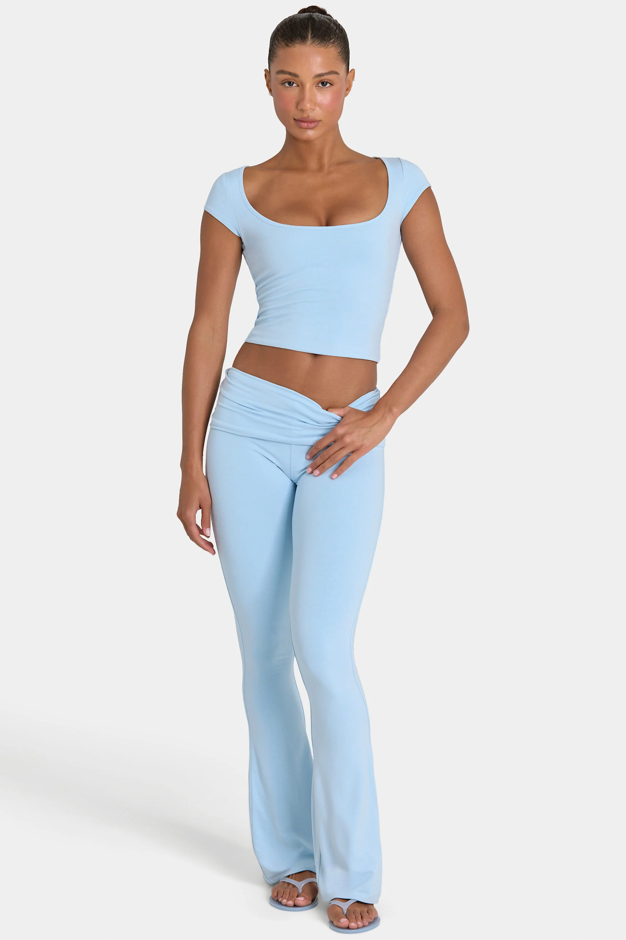 ButterCloud™ Flared Leggings in Sky - Image 4