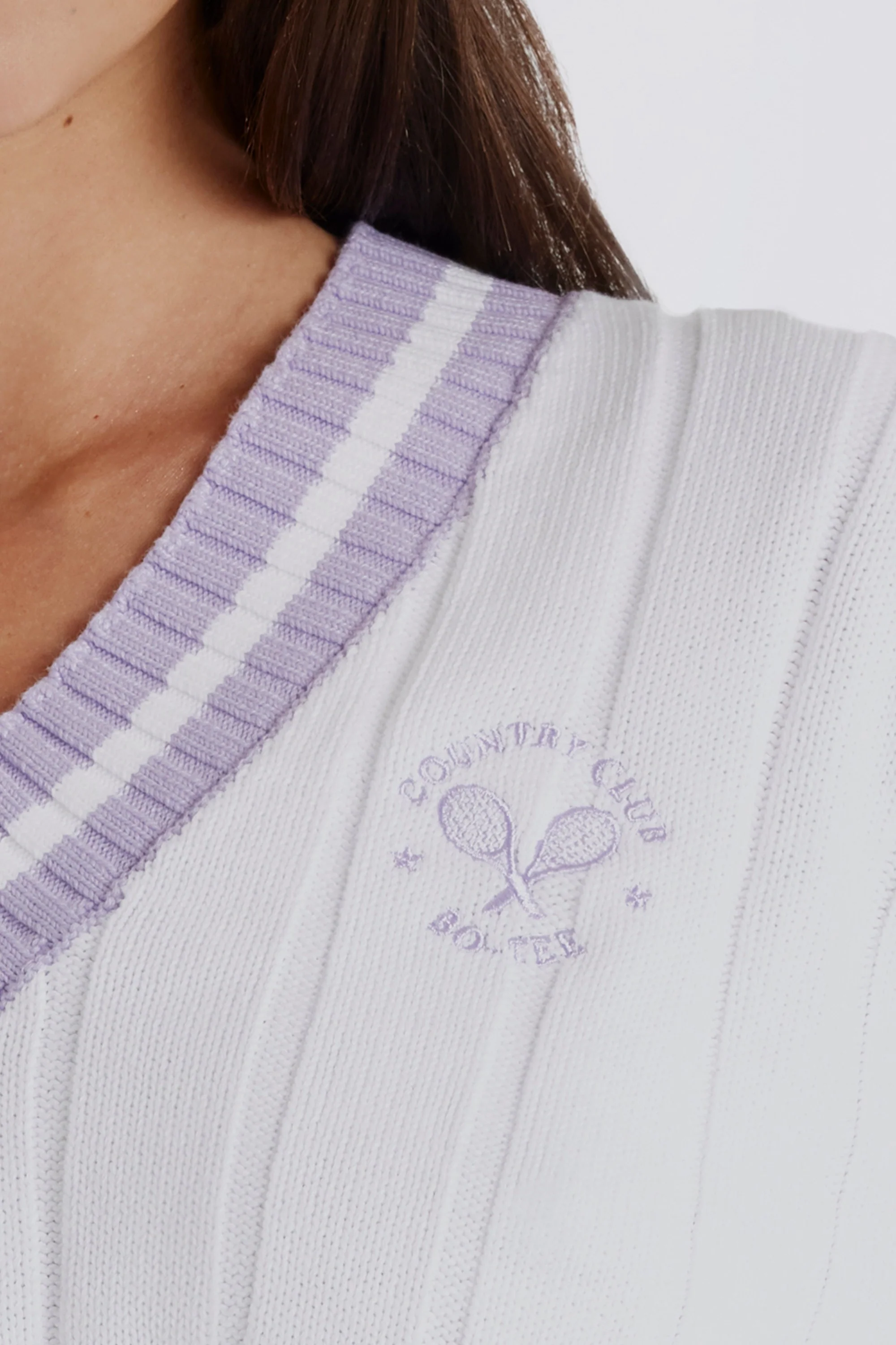 Cable Knit Cotton Cropped Jumper in Lilac Ivory - Image 5