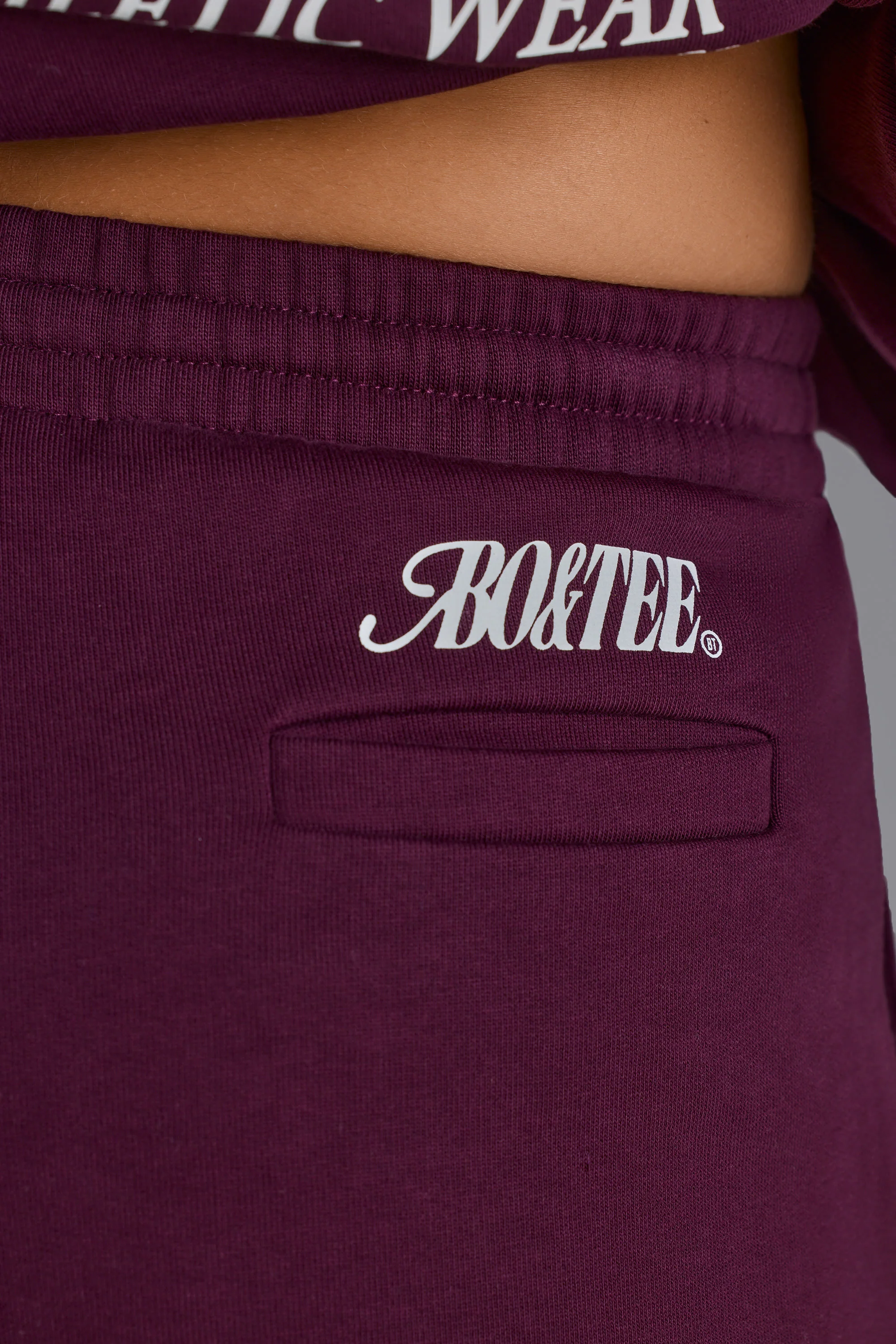 Soft Cotton Jersey Relaxed Mid-Rise Joggers in Grape - Image 4