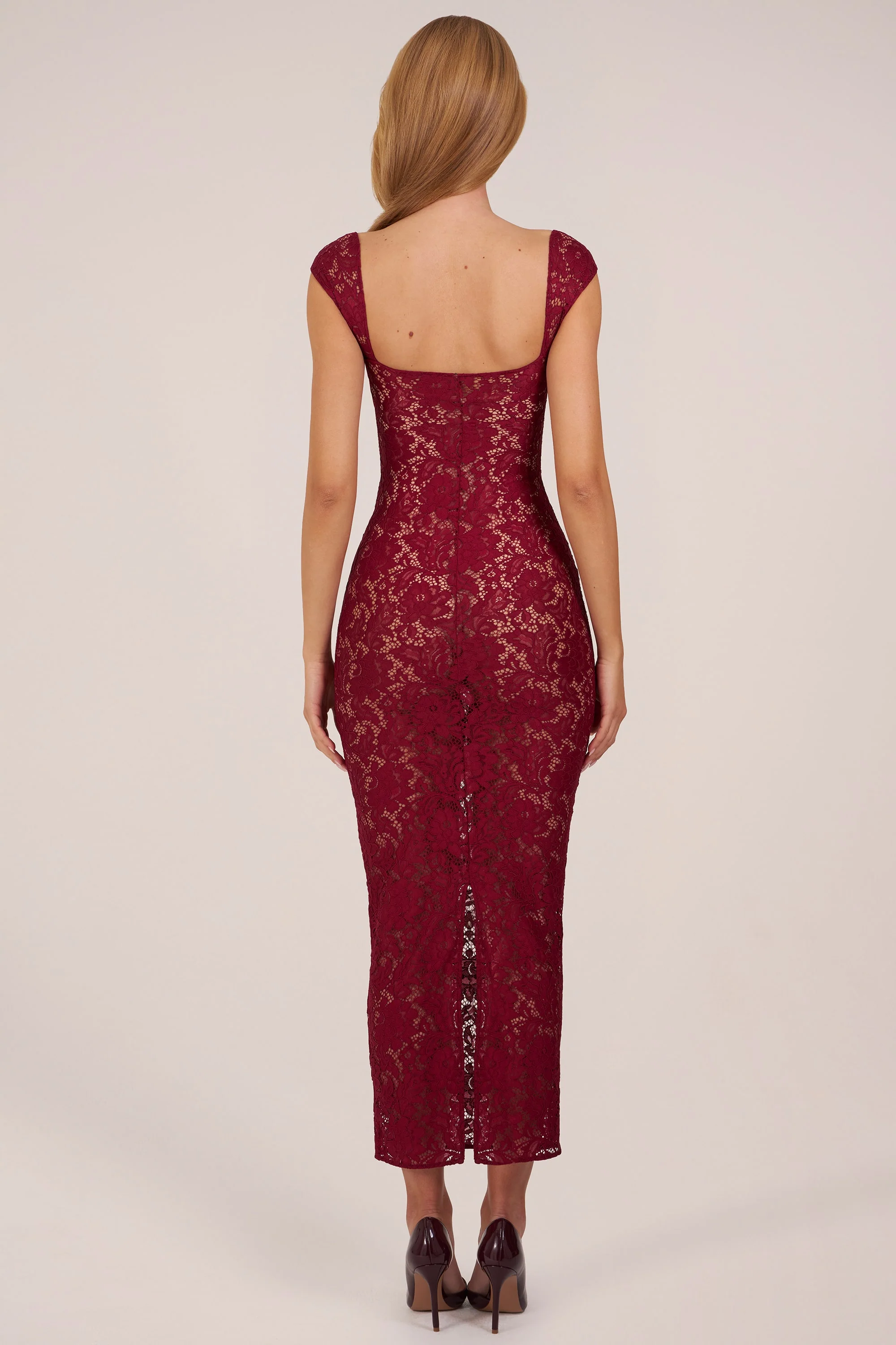 Sweetheart-Neck Maxi Dress in Wine - Image 6