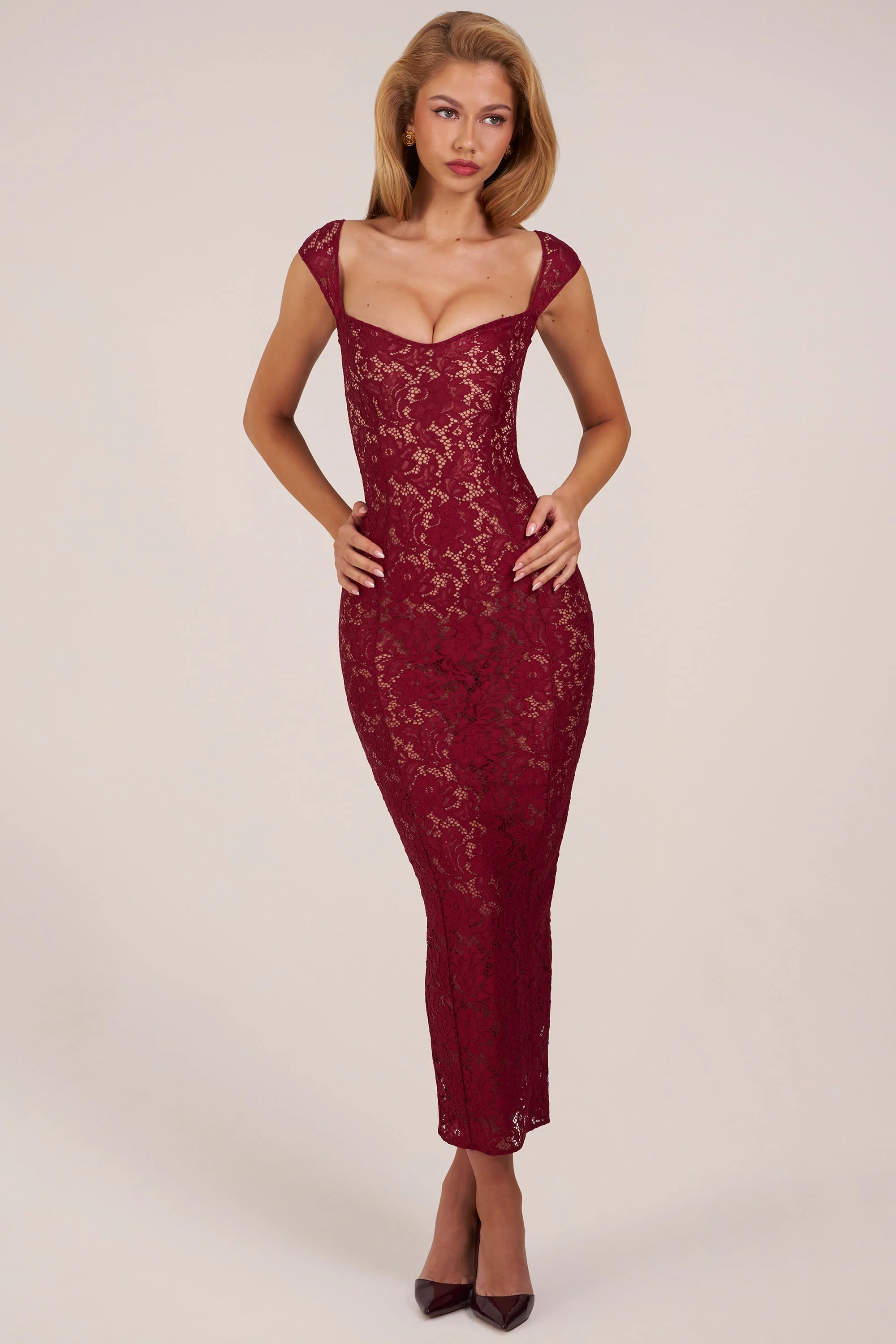Sweetheart-Neck Maxi Dress in Wine - Image 8
