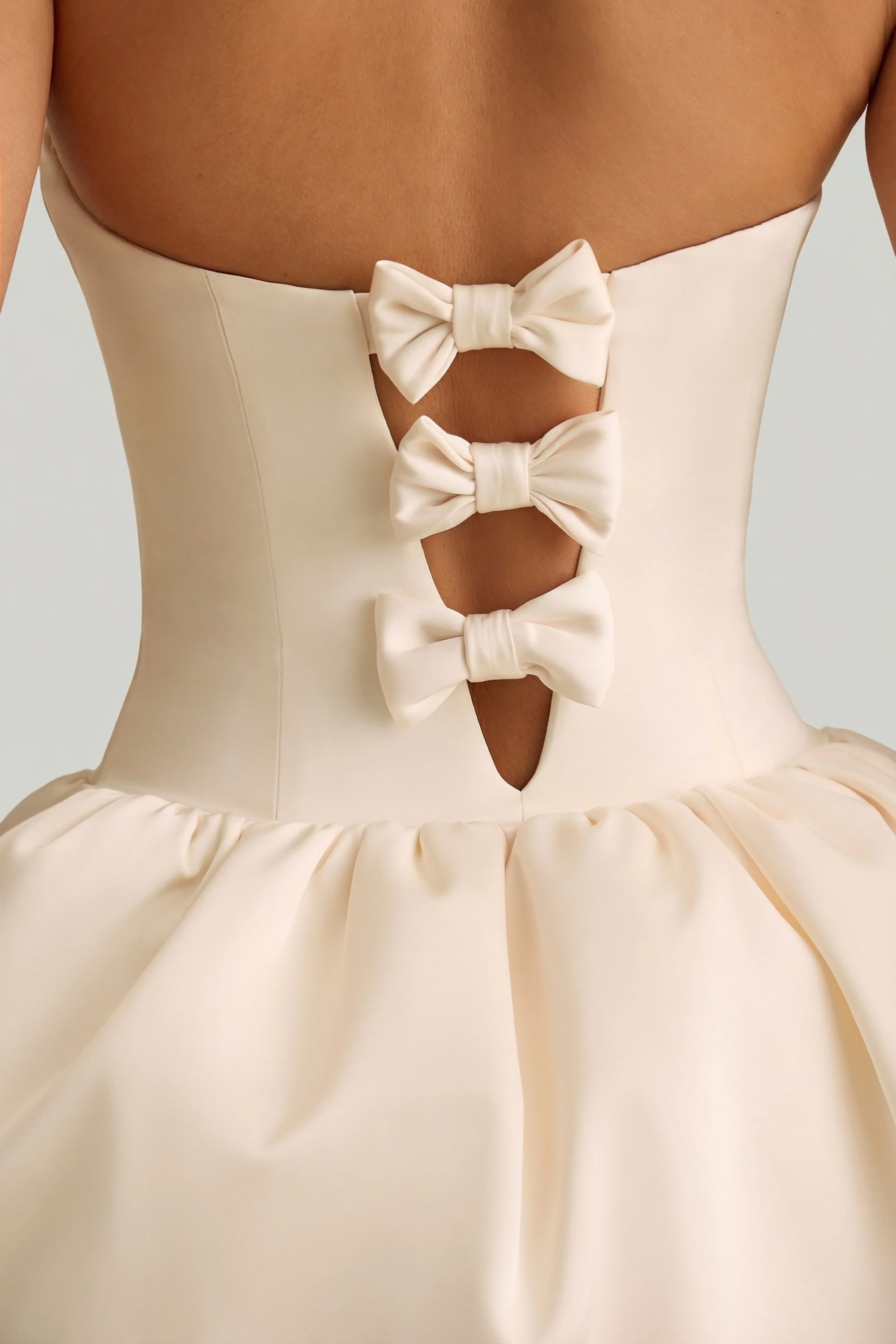Convertible Bow-Detail Bubble Hem Midaxi Dress in Ivory - Image 4