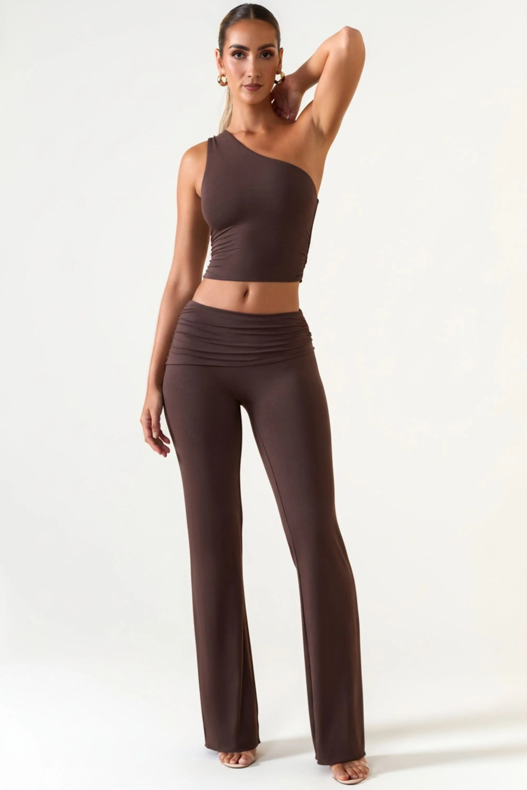 Mid-Rise Straight-Leg Trousers in Chocolate Brown - Image 4