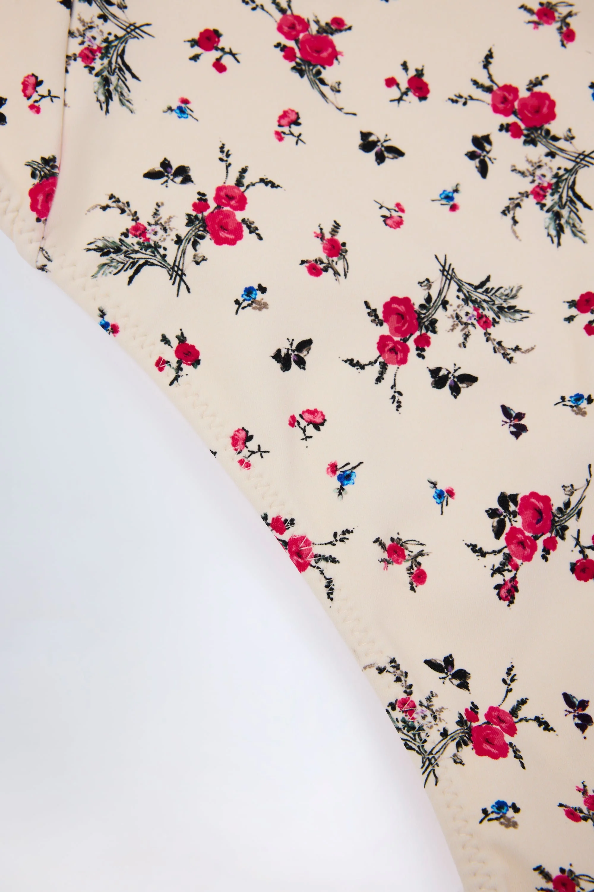 Underwired Balconette Swimsuit in Red Floral - Image 6