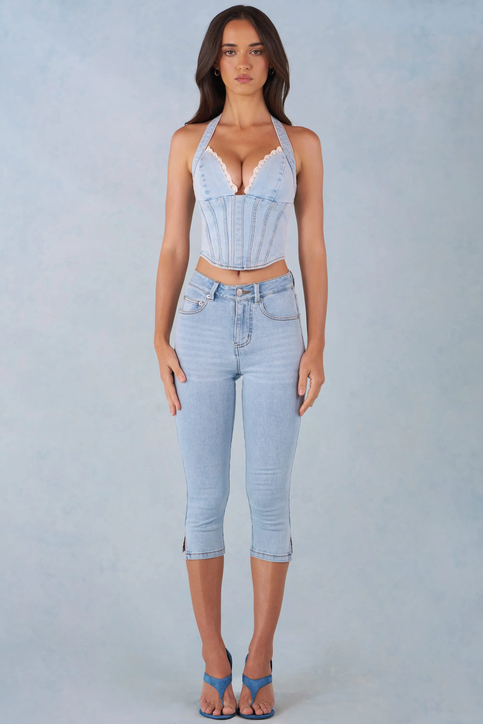 Mid-Rise Denim Capri Jeans in Light Denim - Image 4