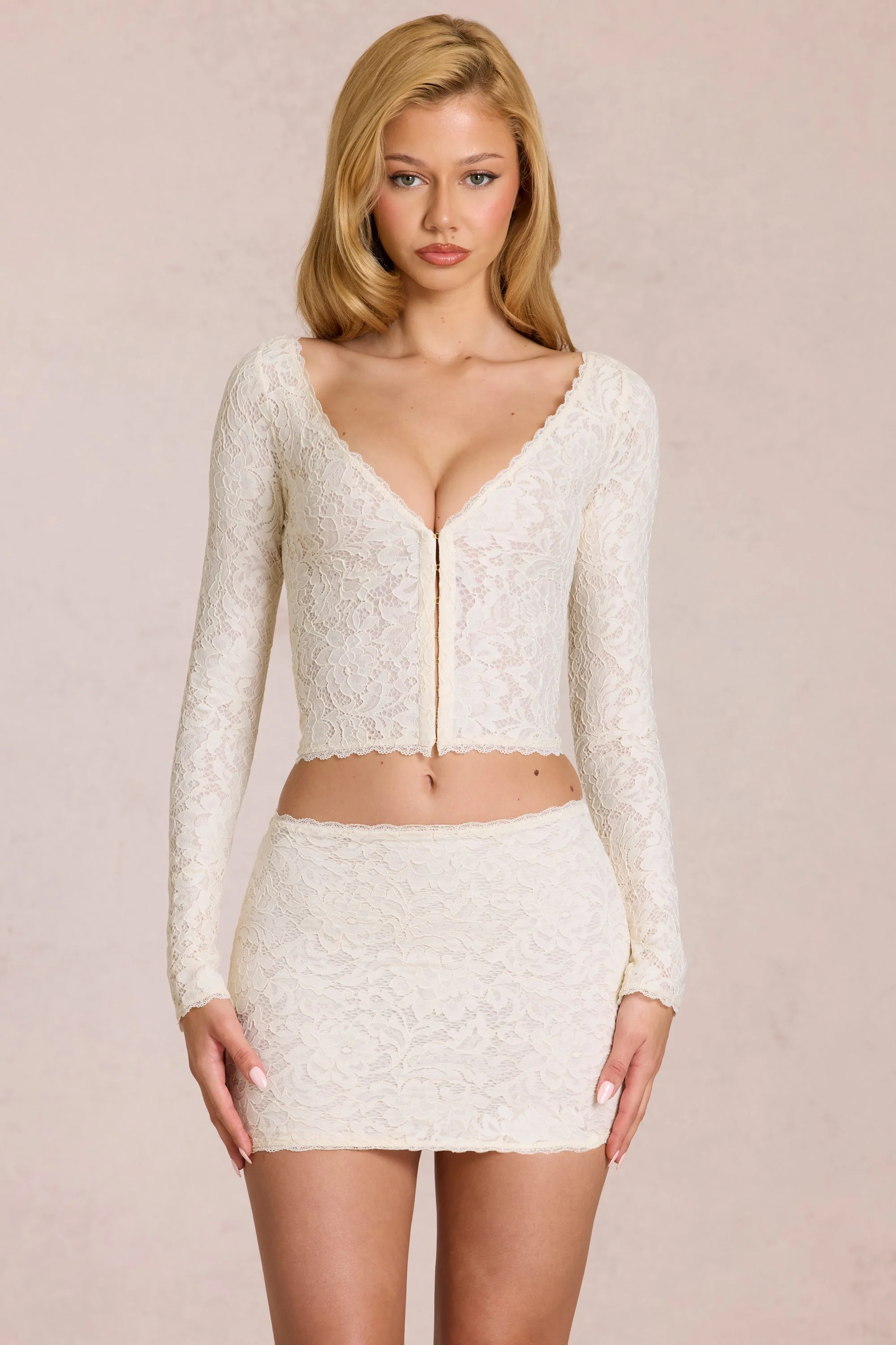 Lace Plunge Cardigan in Pearl - Image 5
