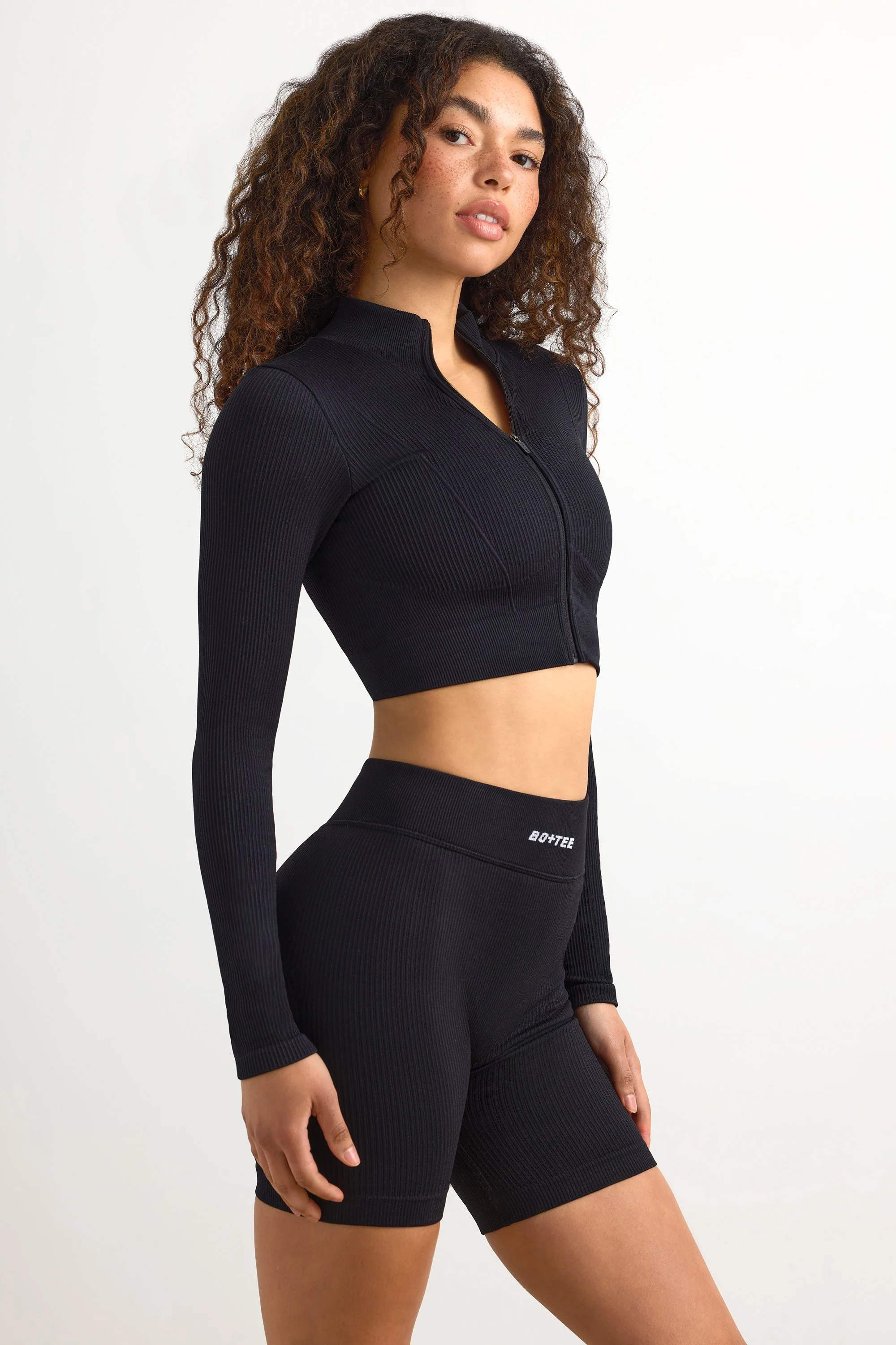 FlexiRib Zip-Up Cropped Jacket in Black - Image 3