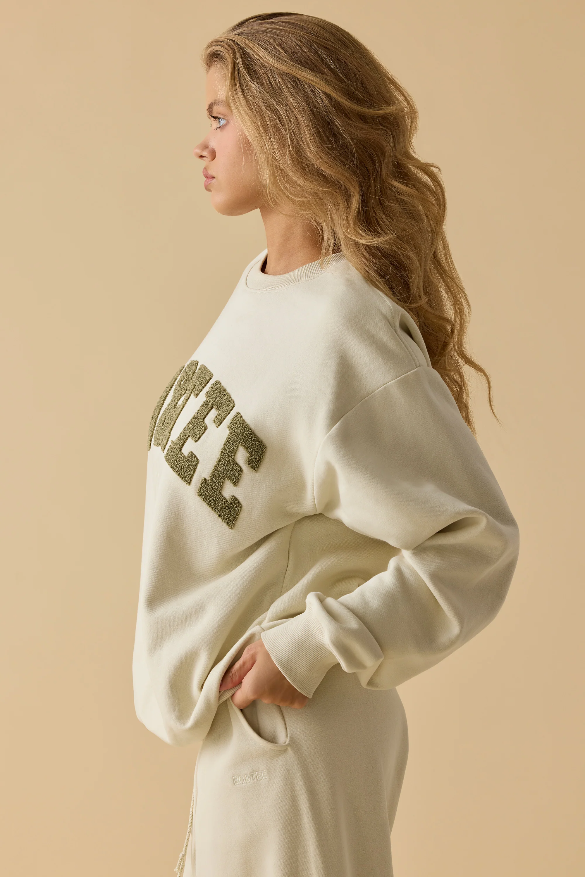 Oversized Crew Neck Sweatshirt in Bone - Image 3