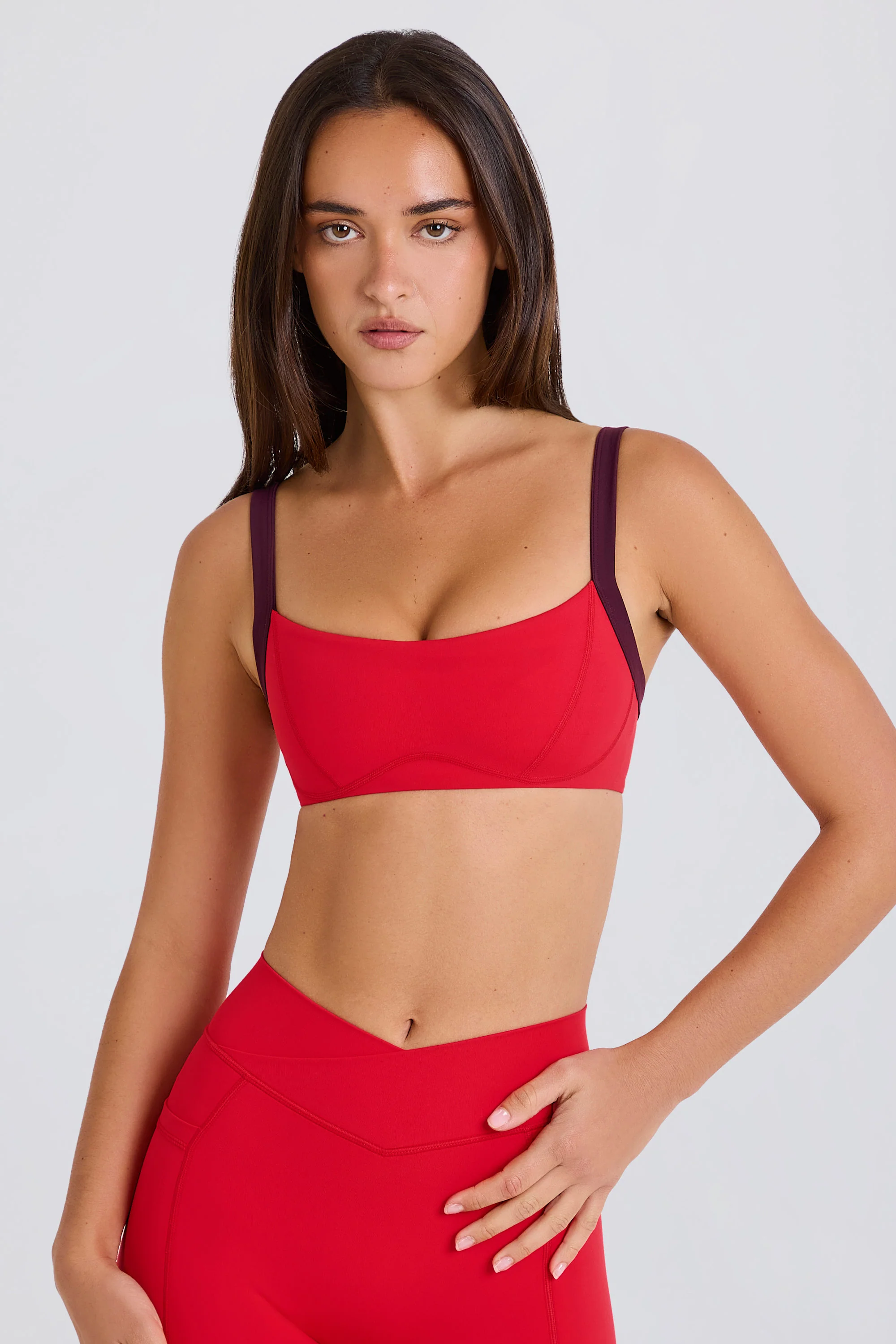 Soft Active Contrast-Trim Sports Bra in Strawberry - Image 6
