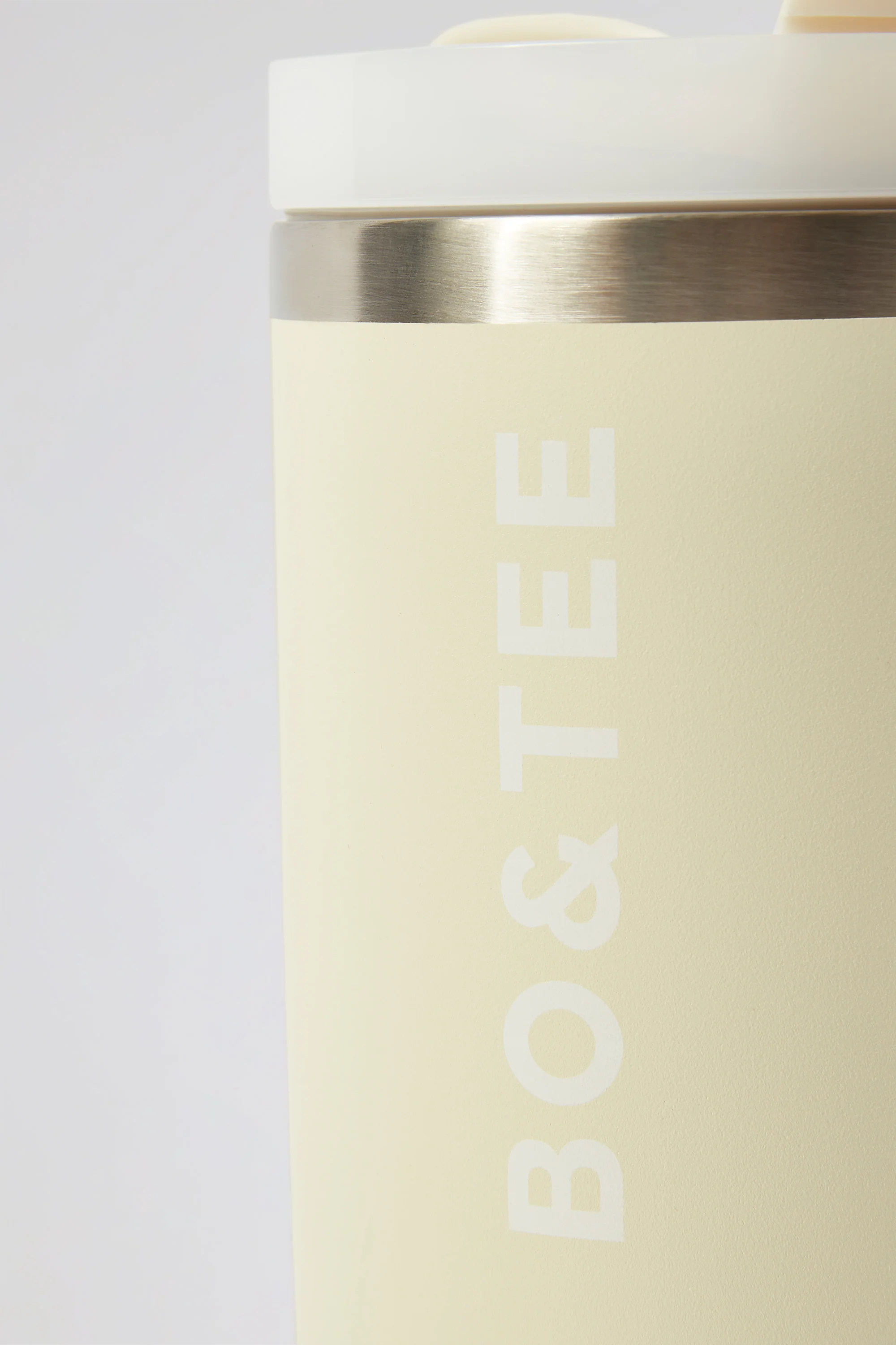 Stainless Steel Water Bottle in Cream - Image 5