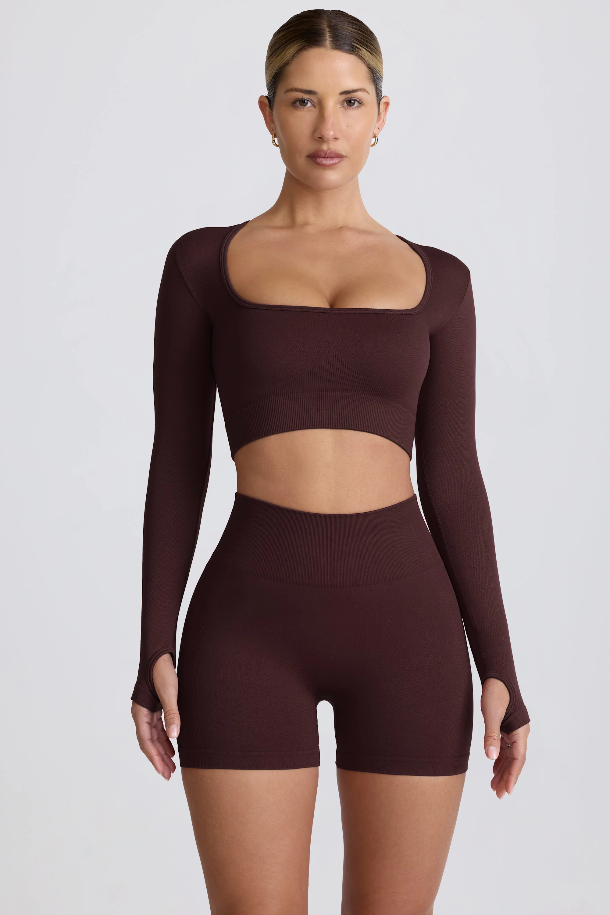 Super Sculpt Seamless Long-Sleeve Crop Top in Chocolate - Image 8