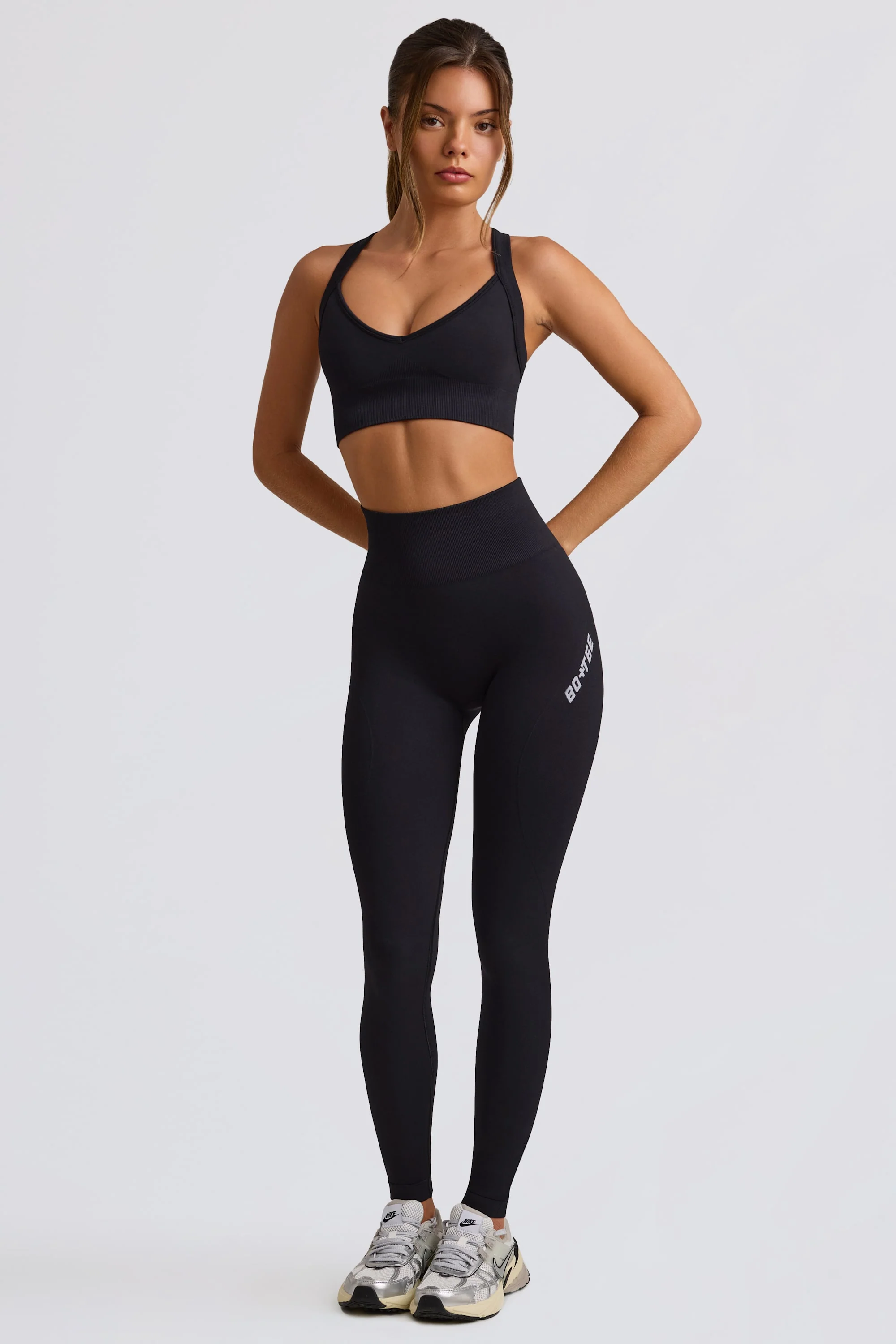 Super Sculpt Seamless High-Waist Leggings in Black - Image 4