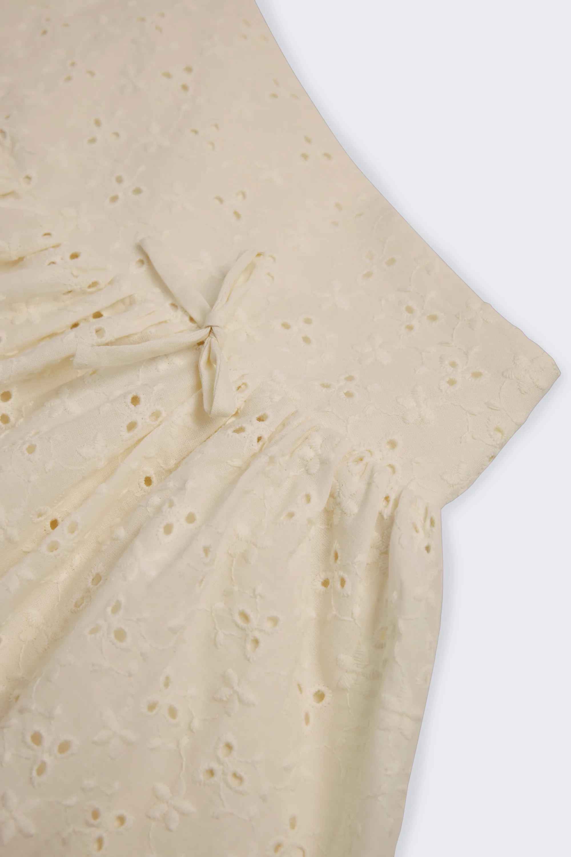Bow-Detail Broderie Anglaise Mini Skirt in Ivory - Image 4