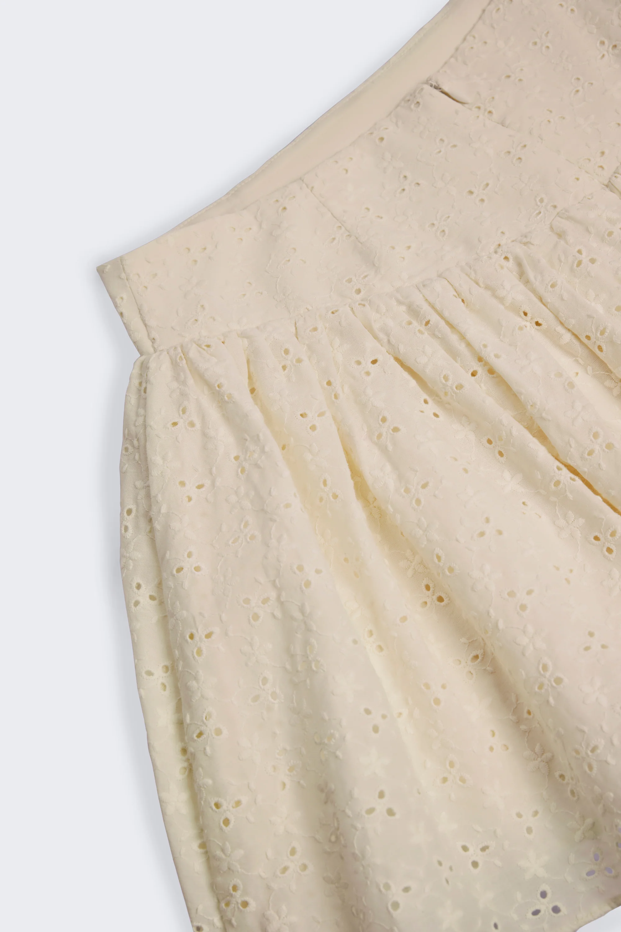 Bow-Detail Broderie Anglaise Mini Skirt in Ivory - Image 5