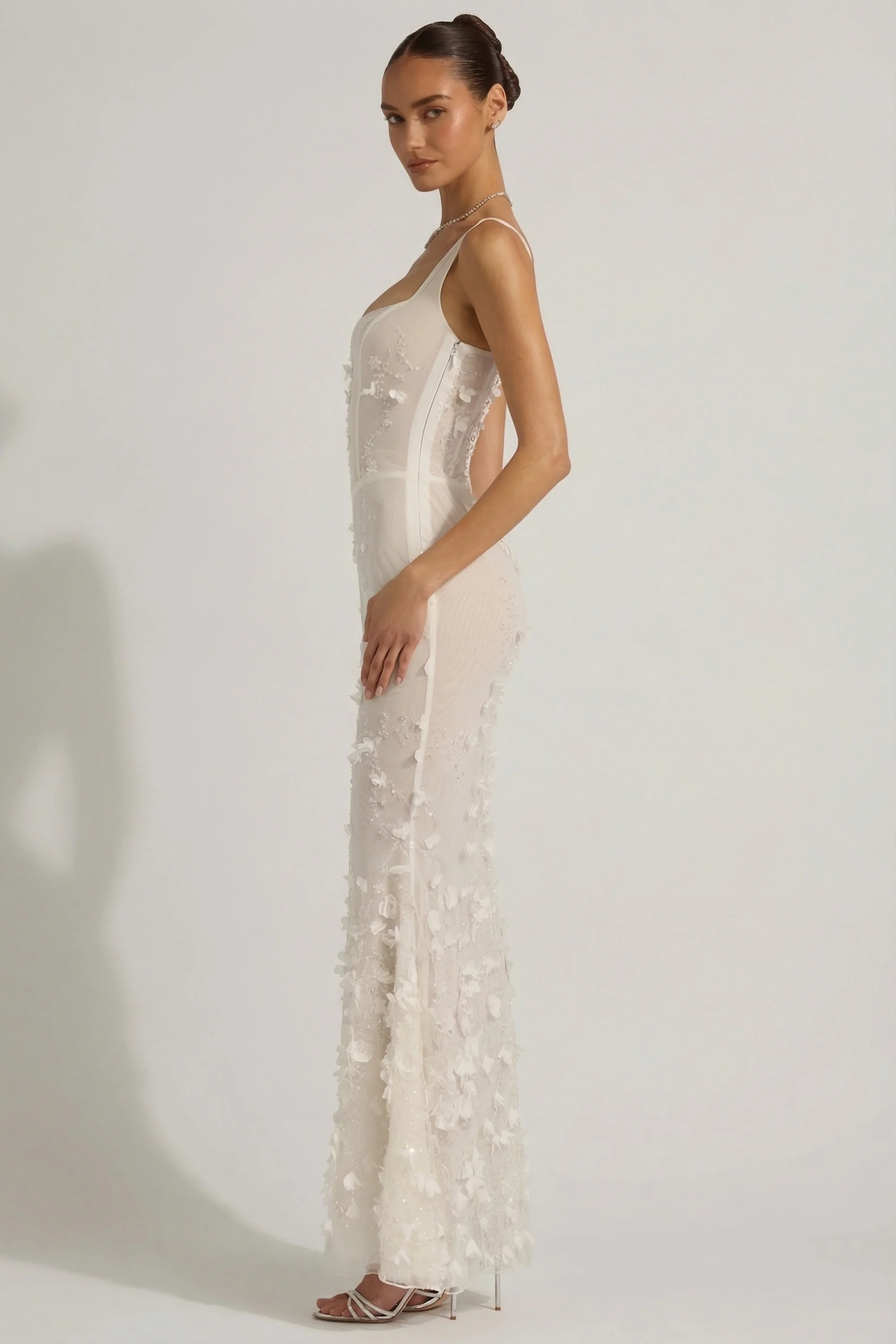 Embellished Appliqué Soft-Scoop Corset Gown in White - Image 3