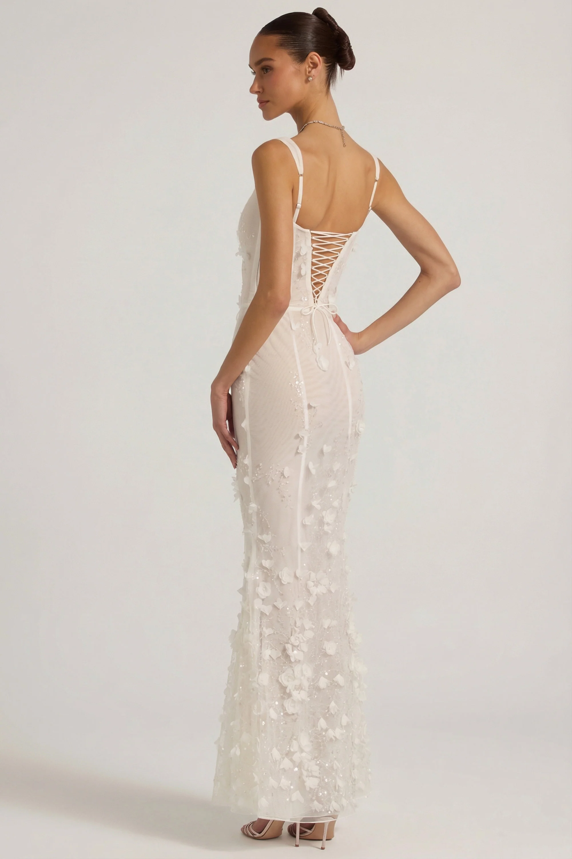 Embellished Appliqué Soft-Scoop Corset Gown in White - Image 5